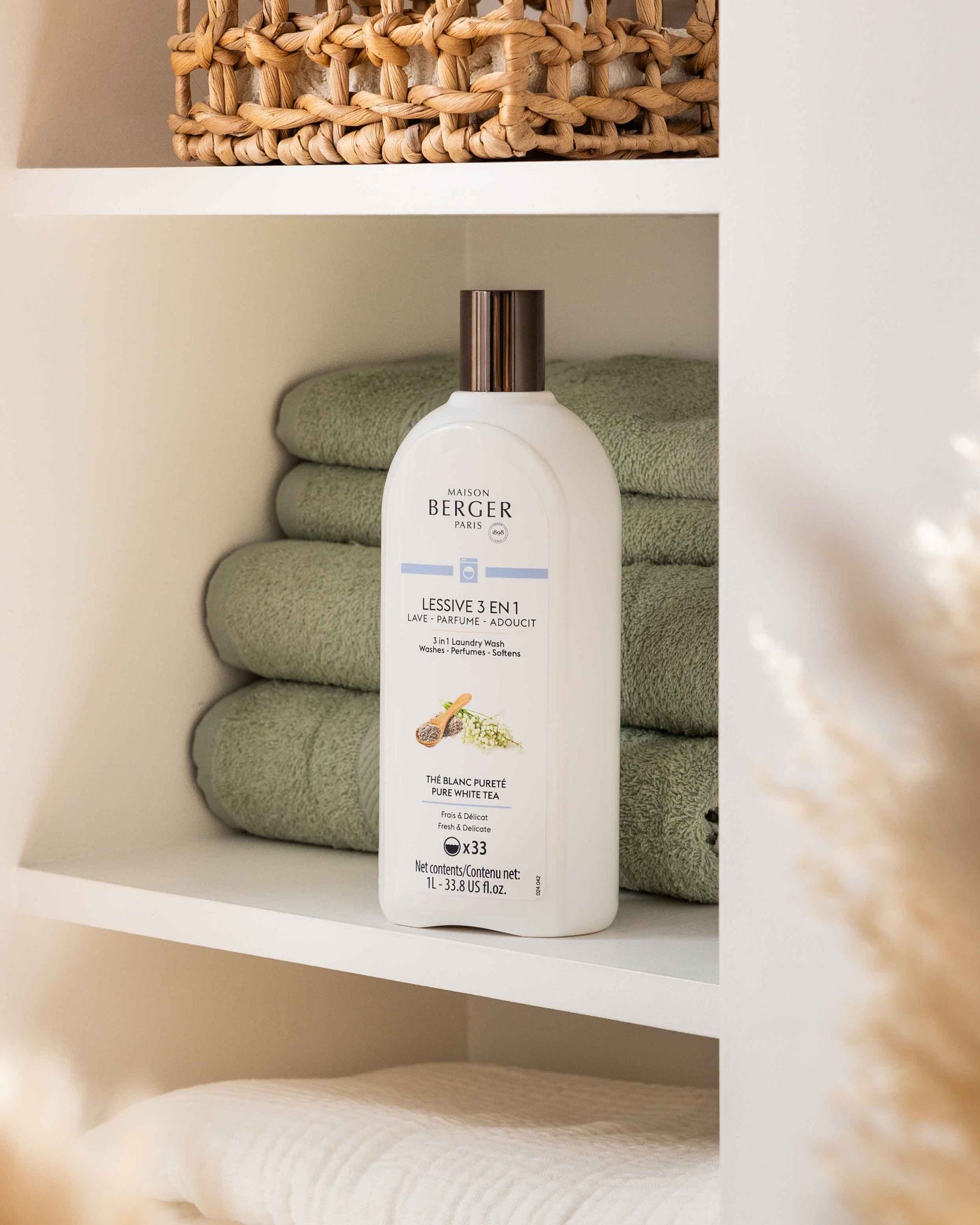 Pure White Tea 3 in 1 Laundry Wash 1 litre