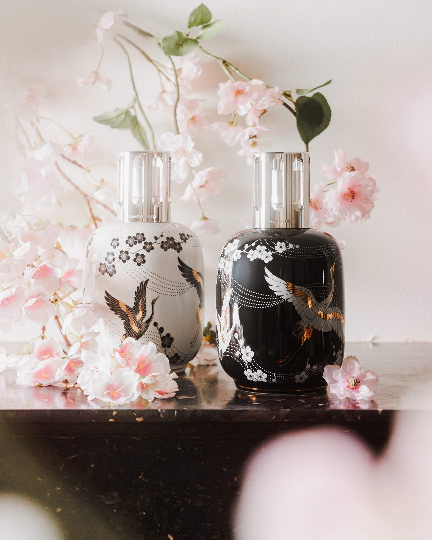 Black Sakura Lamp Berger