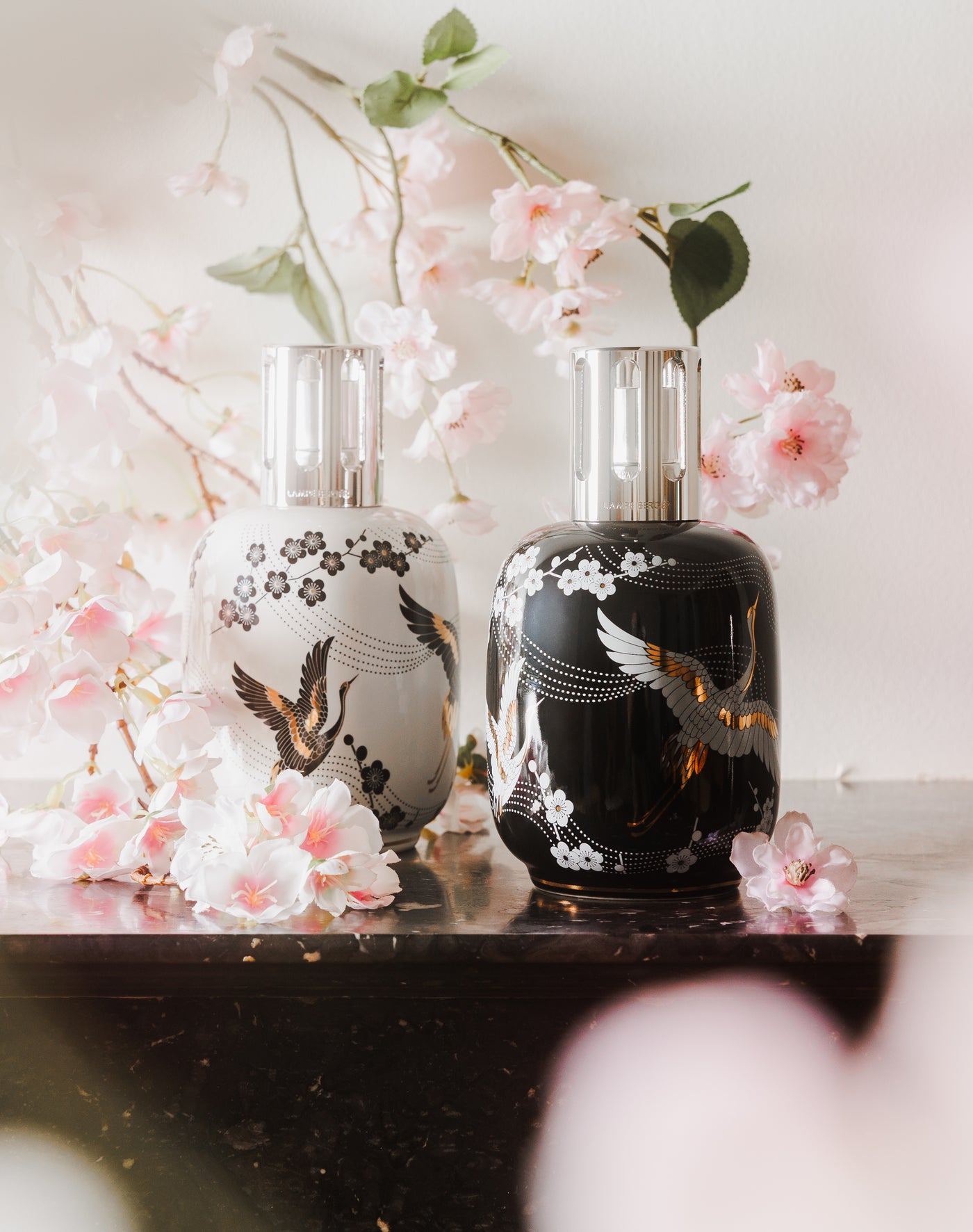 Black Sakura Lamp Berger