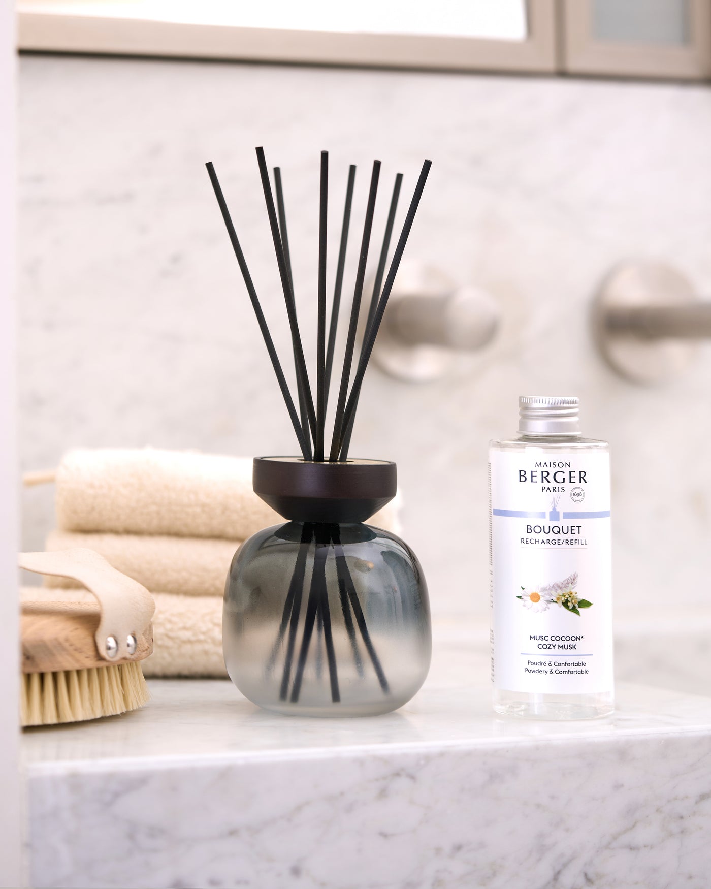 Cozy Musk Wood Scented Bouquet