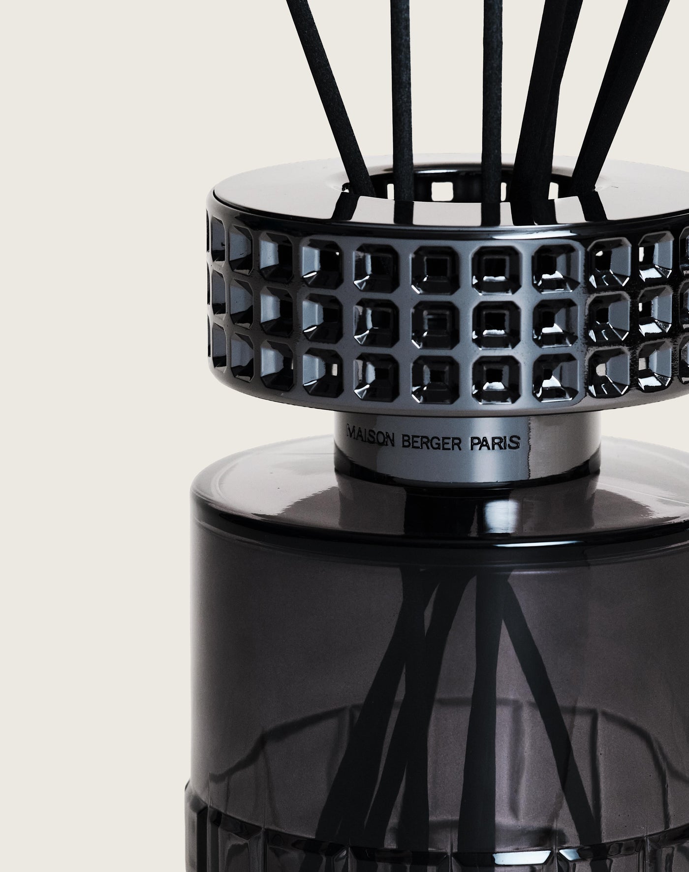 Hypnotic Oud Black Celebration Scented Bouquet